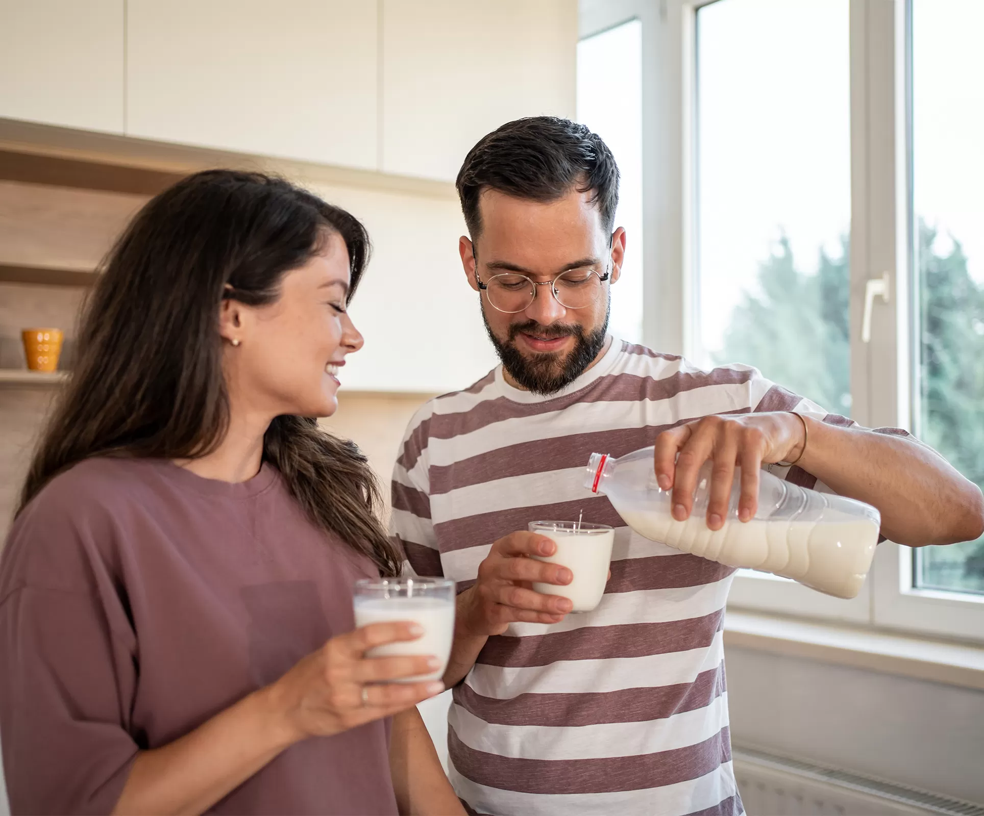 Người lớn có lượng sữa thấp hoặc chế độ ăn không cân bằng